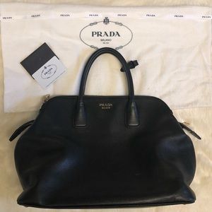 💯 Authentic Prada Saffiano Handbag